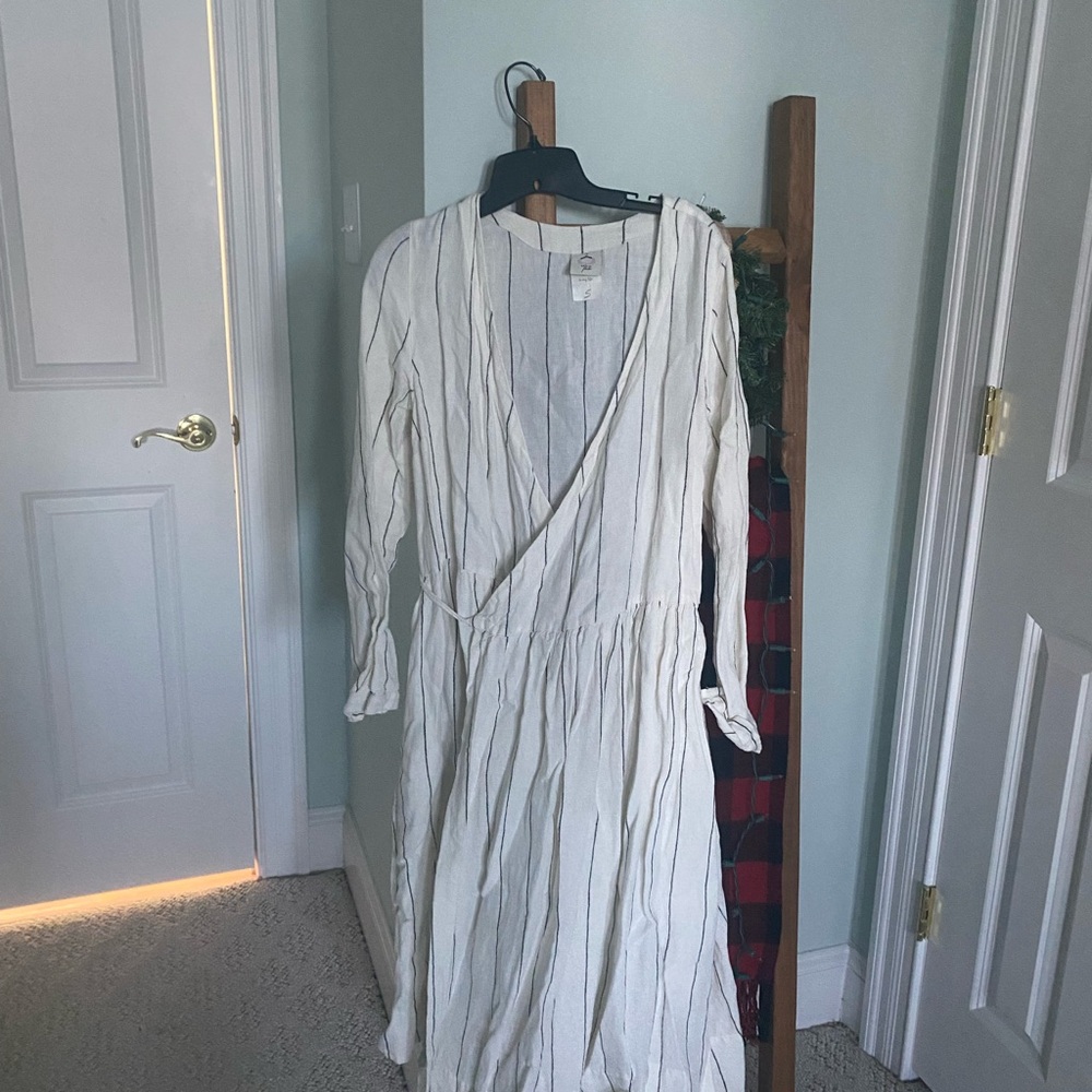 White Long-Sleeve Dress